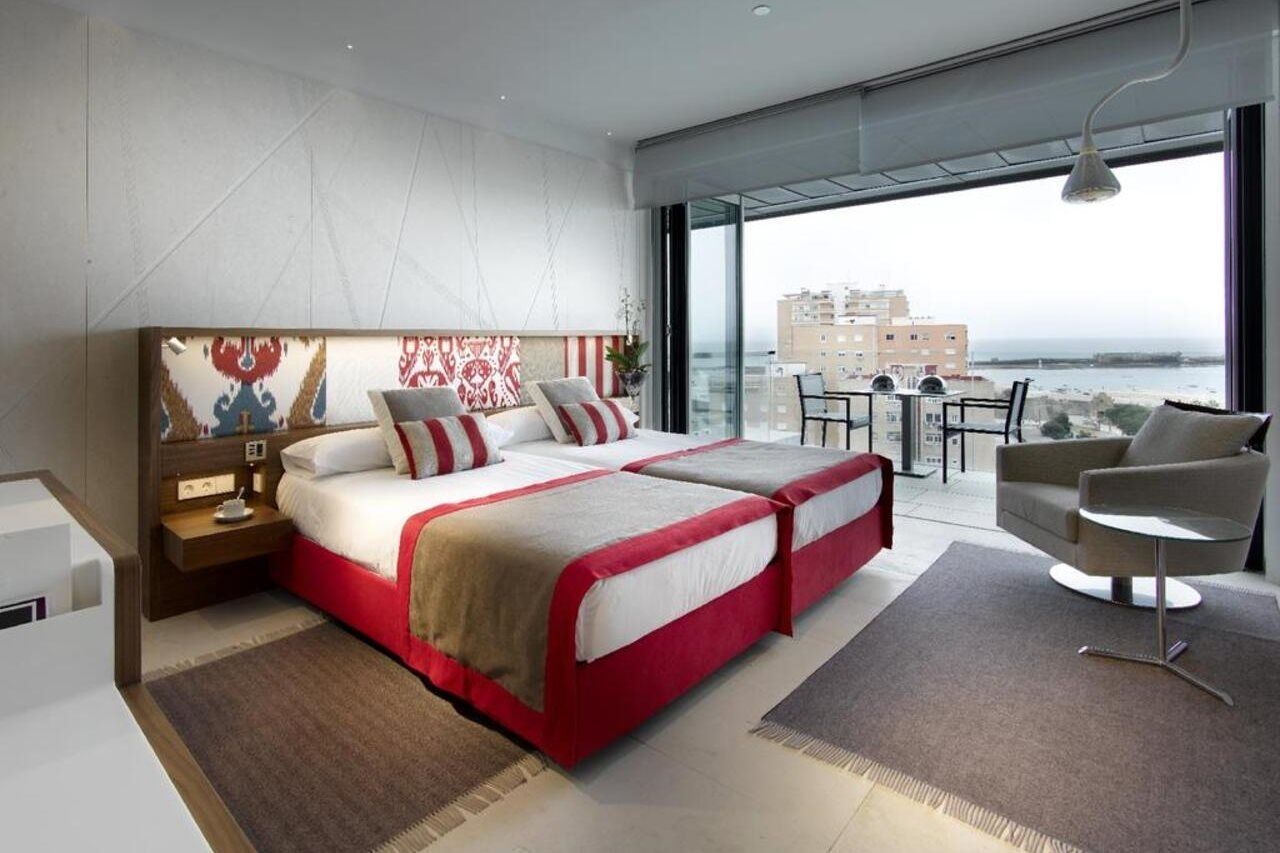 De 4* Cadiz